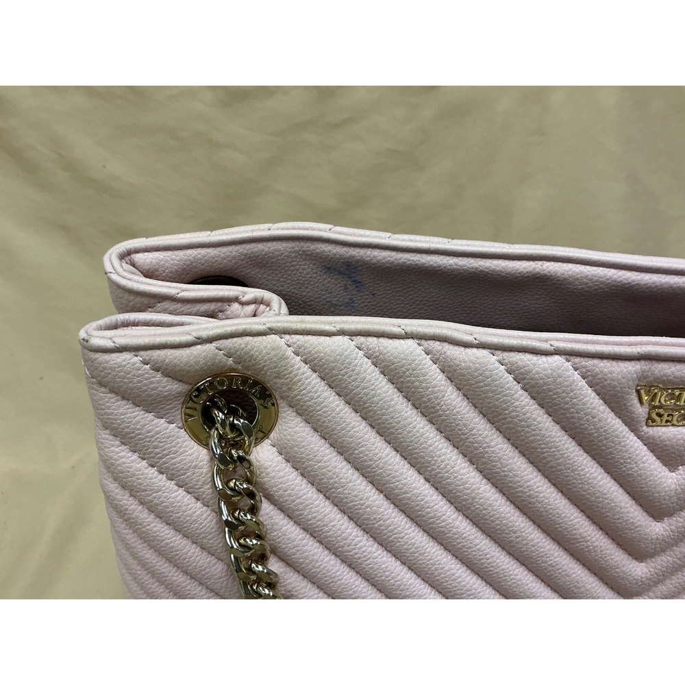 Victorias Secret Pink Quilted Chevron Shoulder Bag Gold Chain Tote - Picture 3 of 11